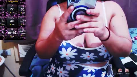 wildhotasianx online show from November 4, 7:02 pm