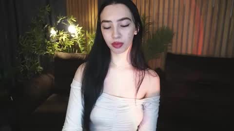 Snapshot of wildkittenx_ chatting on November 7, 7:19 am Alena online show from November 7, 7:19 am