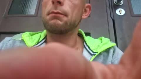 wildmike93 online show from September 28, 5:02 am