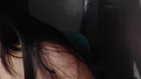 wildsexpussy69 online show from October 16, 8:15 am