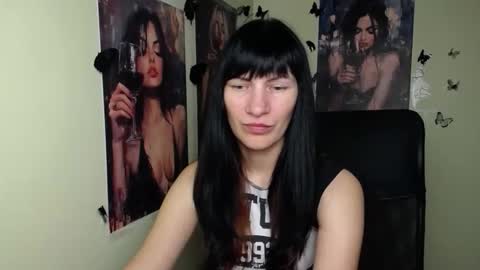 Snapshot of wildsoul8 chatting on April 14, 6:25 pm Rosalinda online show from April 14, 6:25 pm