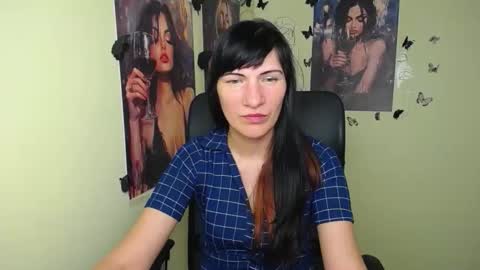 Snapshot of wildsoul8 chatting on May 7, 12:32 pm Rosalinda online show from May 7, 12:32 pm