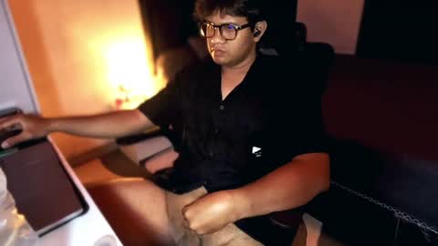 Snapshot of wildynight chatting on June 26, 5:28 pm Wildy online show from June 26, 5:28 pm