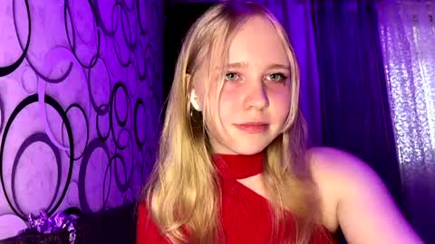 Snapshot of wilhelminafraker chatting on May 26, 9:16 am Anny online show from May 26, 9:16 am