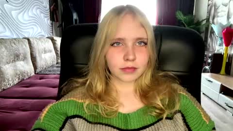 Snapshot of wilhelminafraker chatting on June 10, 10:25 am Anny online show from June 10, 10:25 am