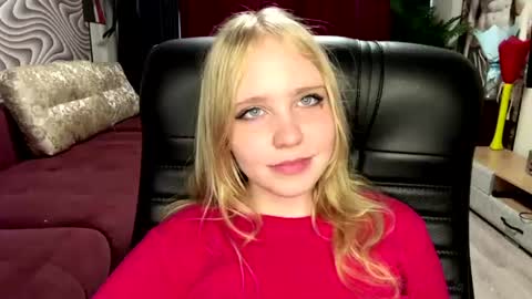 Anny online show from June 20, 8:17 am