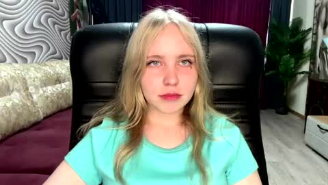 Anny online show from July 5, 11:28 am