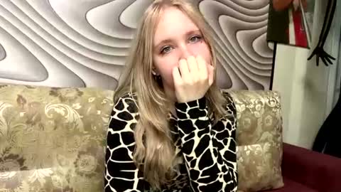Anny online show from July 31, 11:31 am