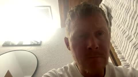 Snapshot of will2b2b chatting on August 1, 8:13 am will2b2b online show from August 1, 8:13 am
