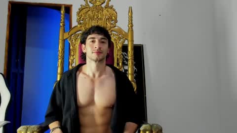 Snapshot of will_ferrari300 chatting on March 25, 8:42 am will_ferrari300 online show from March 25, 8:42 am
