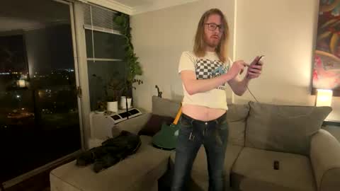 Snapshot of will_sx chatting on April 19, 10:14 am will_sx online show from April 19, 10:14 am