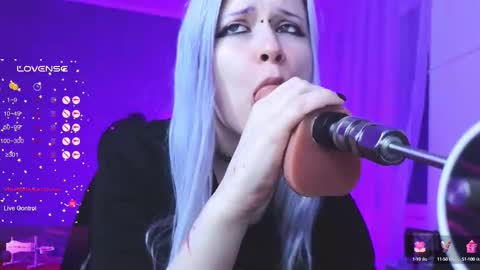 Snapshot of will_vand0m chatting on February 19, 4:22 pm Your virtual girlfriend online show from February 19, 4:22 pm