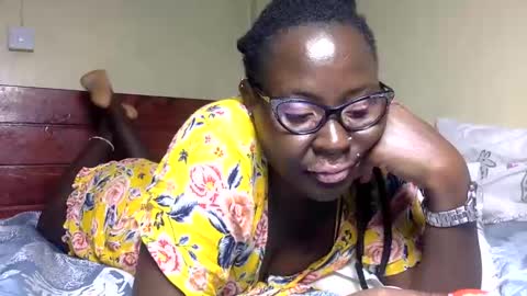 Willa Sara online show from March 15, 8:15 pm