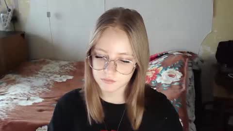 Olivia online show from July 28, 5:03 am
