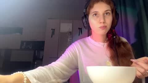 Alice online show from March 23, 4:22 pm