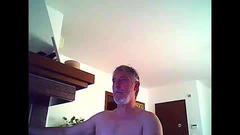Snapshot of willfire71 chatting on May 16, 7:05 am Willfire71 online show from May 16, 7:05 am