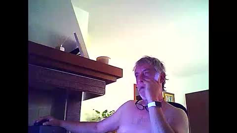 Snapshot of willfire71 chatting on May 24, 2:11 pm Willfire71 online show from May 24, 2:11 pm