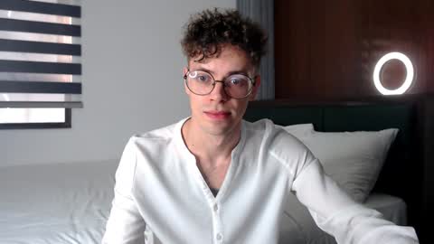 William online show from January 25, 9:57 am