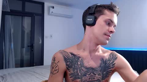 William online show from October 14, 12:00 am