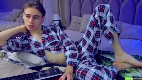 William online show from September 18, 3:08 am