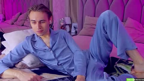 William online show from October 8, 3:04 am