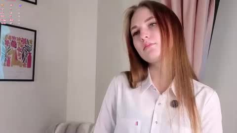 Sarah online show from June 18, 1:17 am