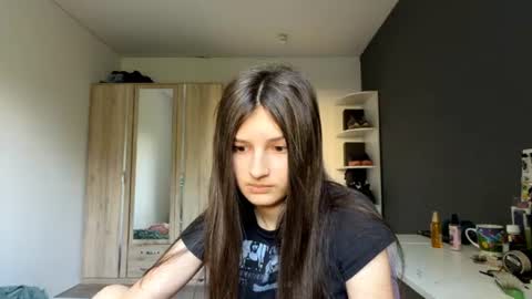 Mari online show from July 30, 7:18 am
