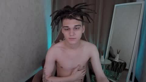 Willie online show from November 5, 10:15 am