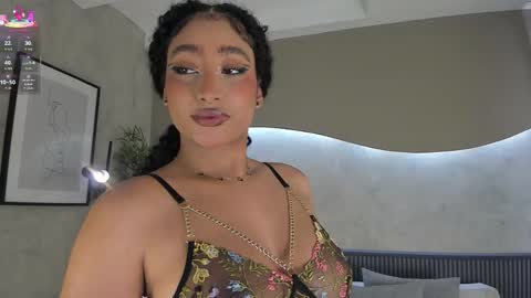 Snapshot of willow_hendrix chatting on October 5, 11:52 am Ms Willow online show from October 5, 11:52 am