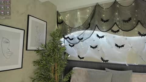 Snapshot of willow_hendrix chatting on October 23, 12:37 pm Ms Willow online show from October 23, 12:37 pm