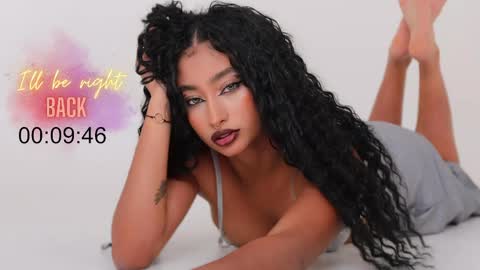 Ms Willow online show from April 12, 11:10 pm