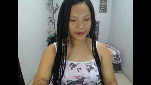 WIllow  online show from April 5, 11:40 am