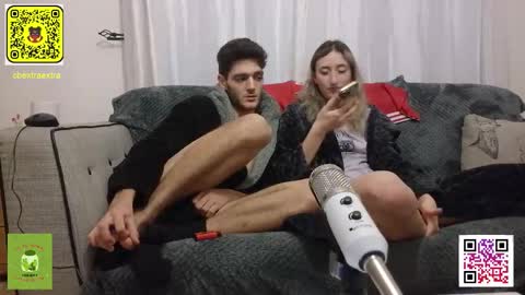 Snapshot of willy_est_95 chatting on December 17, 12:38 am willy_est_95 online show from December 17, 12:38 am