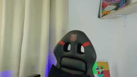 willy_veins online show from September 14, 3:33 pm