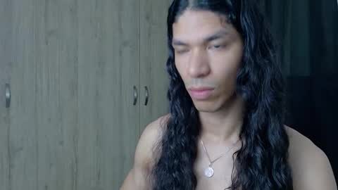 Snapshot of willy_veins chatting on February 5, 11:26 am willy_veins online show from February 5, 11:26 am