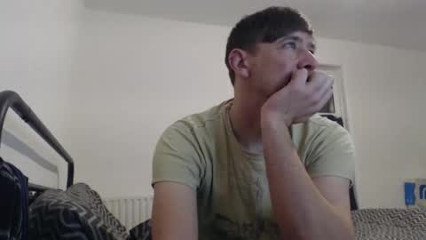 Snapshot of willybewildstone chatting on November 16, 1:22 am willybewildstone online show from November 16, 1:22 am