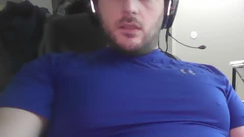 Snapshot of willywildcat420 chatting on December 14, 7:25 pm willywildcat420 online show from December 14, 7:25 pm