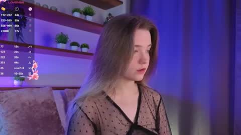 Mary online show from July 26, 2:57 pm
