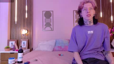 Snapshot of winchester_hanna chatting on March 3, 8:48 pm Winchester Hanna online show from March 3, 8:48 pm