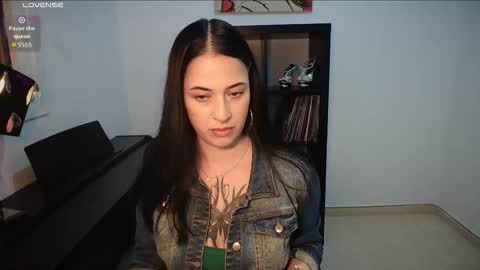 Snapshot of windy_butterfly chatting on September 28, 5:51 pm Sara online show from September 28, 5:51 pm