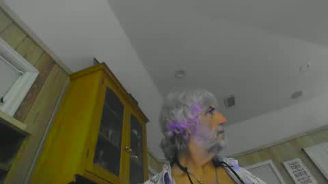 Snapshot of wineman2020 chatting on February 10, 8:53 am Charlie online show from February 10, 8:53 am