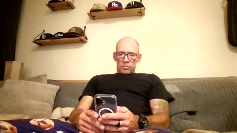 wingnutt765733 online show from March 10, 3:33 am