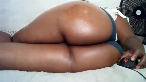 wingsgal online show from February 3, 7:31 pm