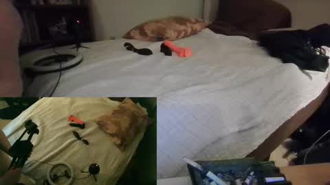 Snapshot of winnieatplay chatting on March 2, 5:19 am Winnie online show from March 2, 5:19 am