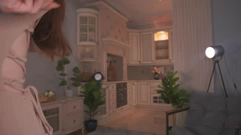 Lillian online show from May 2, 3:11 am