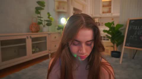 Lillian online show from May 20, 3:13 am