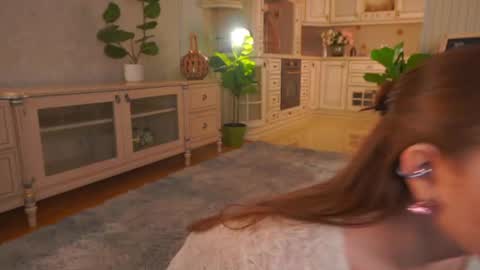 Lillian online show from May 26, 3:02 am