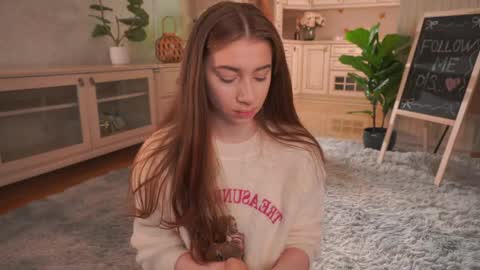 Lillian online show from May 29, 3:15 am