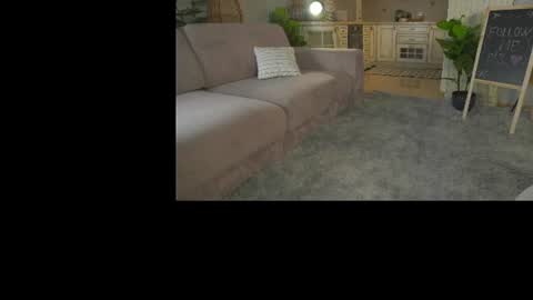 Lillian online show from June 16, 3:09 am