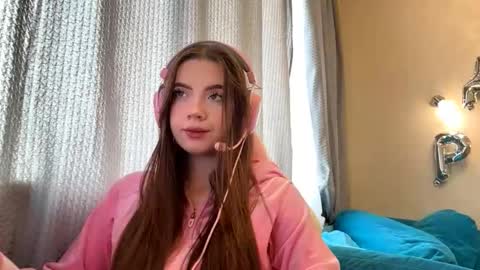 Ava online show from September 17, 2:57 am